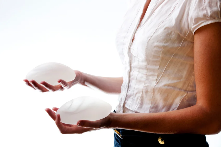 Are Women Opting for Smaller Breast Implants? - Dr. Branman