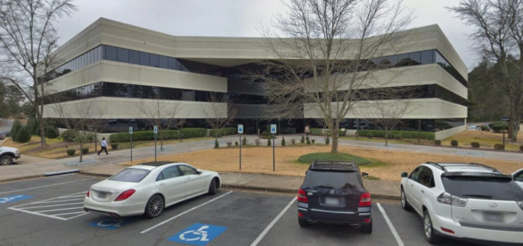 Little Rock Cosmetic Surgery Center building and parking lot street view